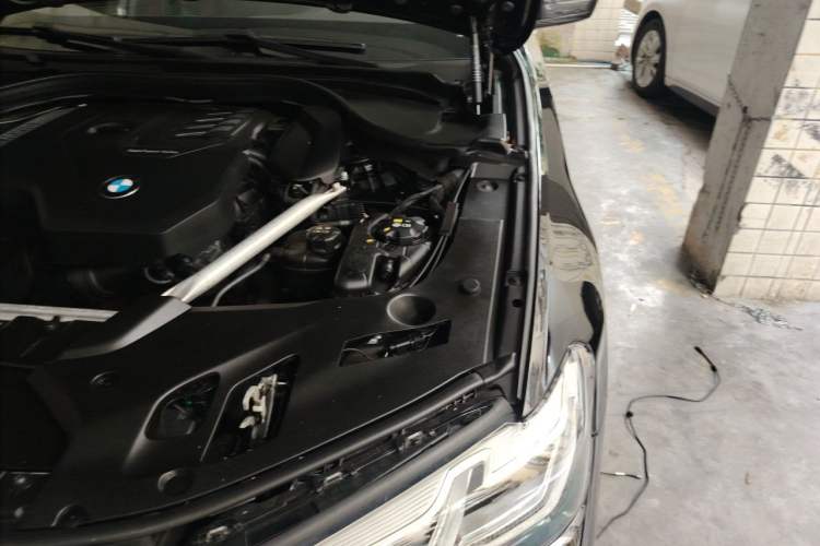Used BMW 5 Series 2023 530Li Leading Model M Sport Package Engine Bay Left