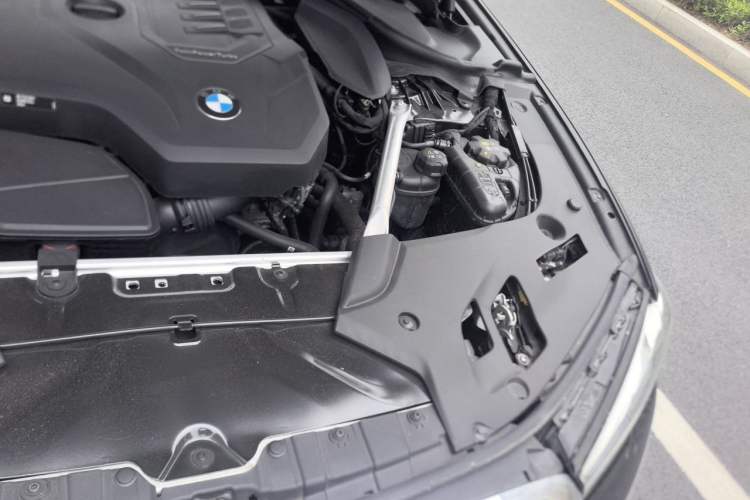 Used BMW 5 Series 2023 Facelifted 530Li Leading Luxury Package Engine Bay Left