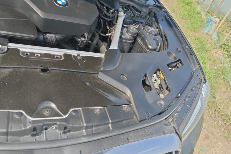 Used BMW 5 Series 2023 530Li Leading Model M Sport Package Engine Bay Left