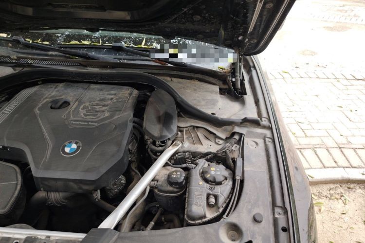 Used BMW 5 Series 2023 530Li Leading Edition Luxury Package Engine Bay Left