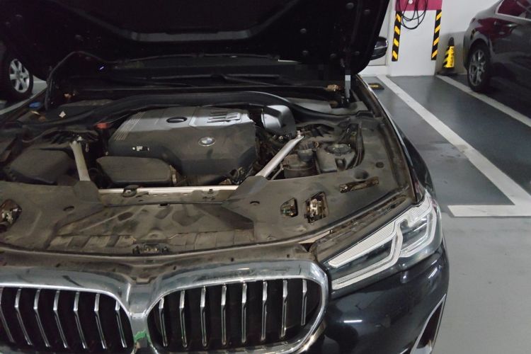 Used BMW 5 Series 2023 530Li Leading Edition Luxury Package Engine Bay Left
