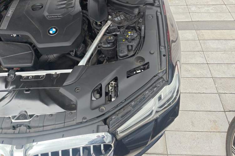 Used BMW 5 Series 2023 530Li Leading Model M Sport Package Engine Bay Left