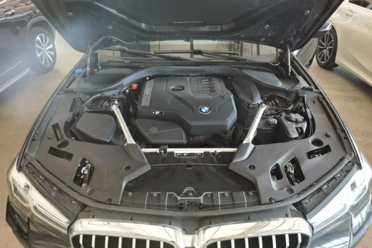Used BMW 5 Series 2023 530Li Leading Model M Sport Package Engine Bay