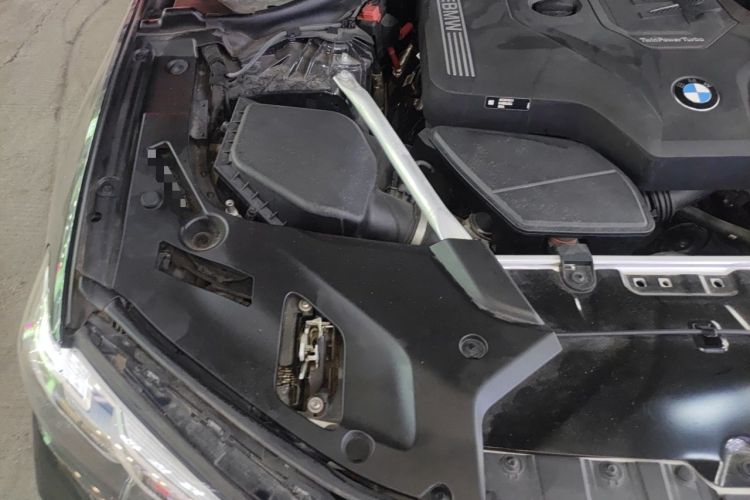 Used BMW 5 Series 2023 530Li xDrive M Sport Package Engine Bay Right