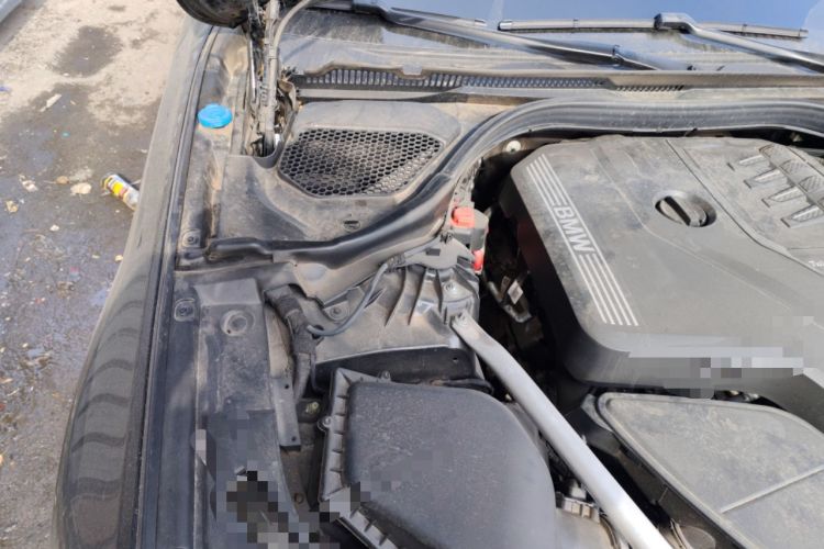 Used BMW 5 Series 2023 530Li Leading Model M Sport Package Engine Bay Right