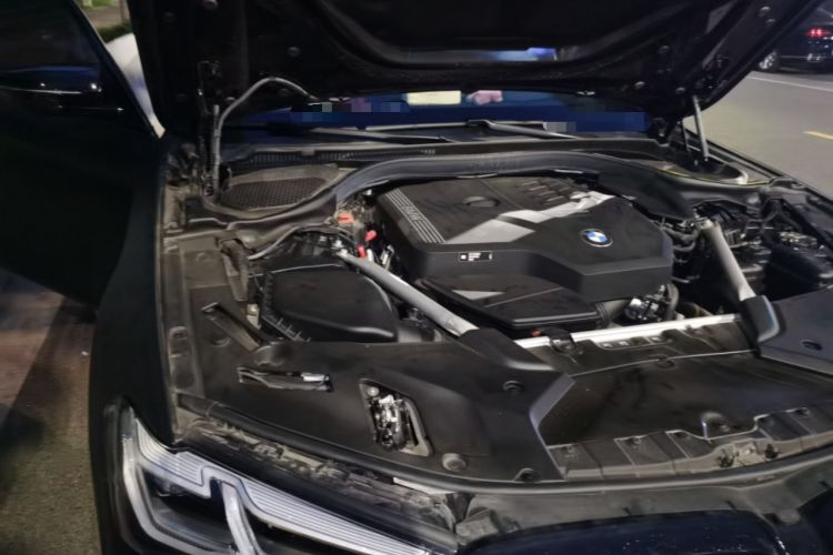 Used BMW 5 Series 2023 530Li Luxury Edition M Sport Package Engine Bay Right