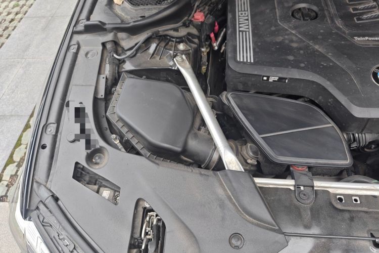 Used BMW 5 Series 2023 530Li Luxury Edition M Sport Package Engine Bay Right