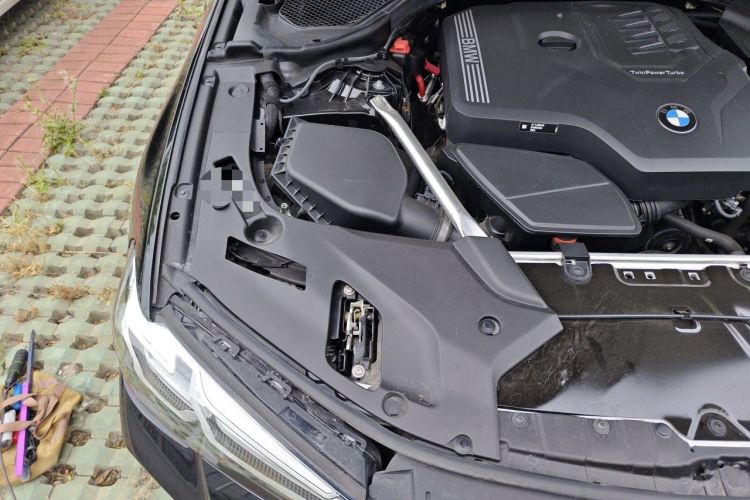 Used BMW 5 Series 2023 530Li Leading Model M Sport Package Engine Bay Right