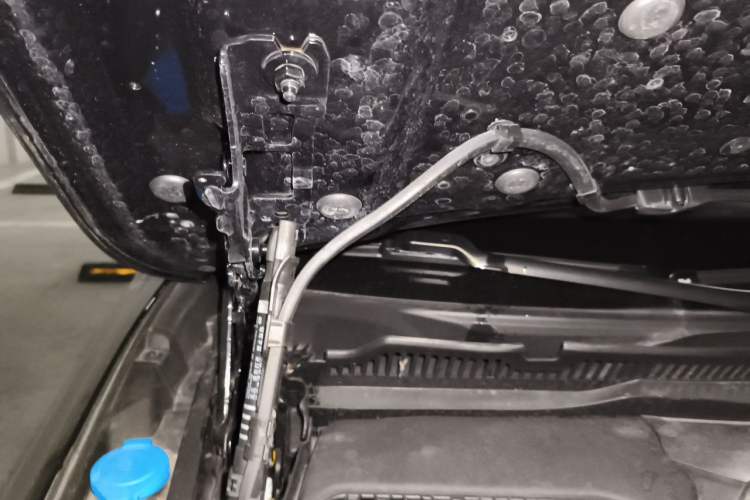 Used BMW 5 Series 2023 Restyled 530Li Luxury Edition M Sport Package Engine Bay Right