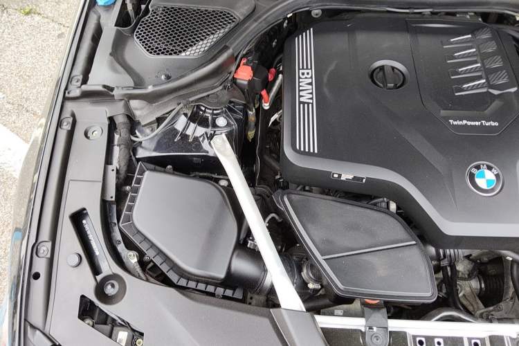 Used BMW 5 Series 2023 530Li Luxury Edition M Sport Package Engine Bay Right