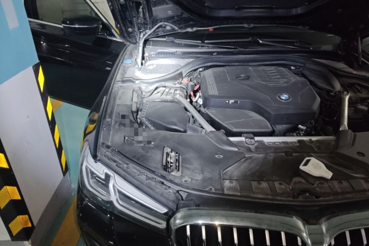 Used BMW 5 Series 2023 530Li Leading Model M Sport Package Engine Bay Right