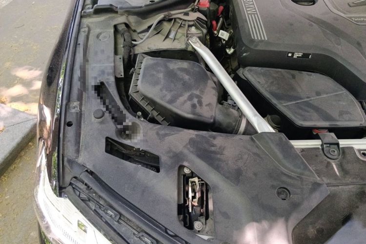 Used BMW 5 Series 2023 530Li Leading Edition Luxury Package Engine Bay Right
