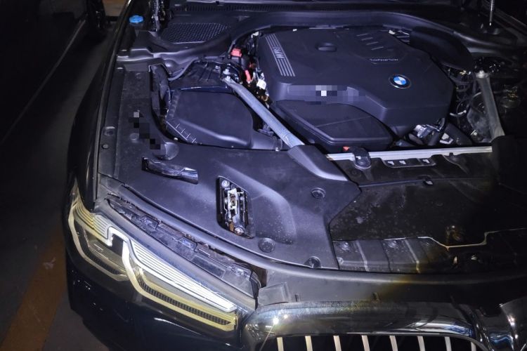 Used BMW 5 Series 2023 530Li Leading Model M Sport Package Engine Bay Right