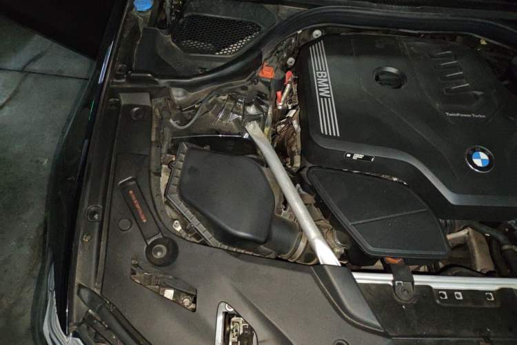 Used BMW 5 Series 2023 530Li Leading Model M Sport Package Engine Bay Right