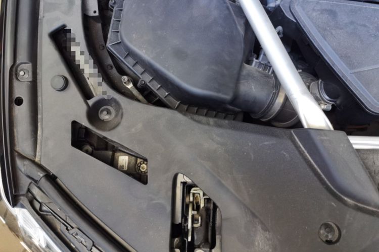Used BMW 5 Series 2023 530Li Leading Model M Sport Package Engine Bay Right