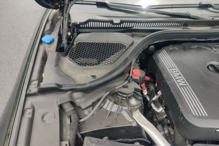 Used BMW 5 Series 2023 530Li Leading Model M Sport Package Engine Bay Right
