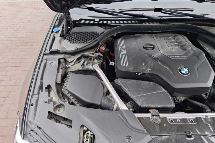Used BMW 5 Series 2023 530Li Luxury Edition Premium Package Engine Bay Right