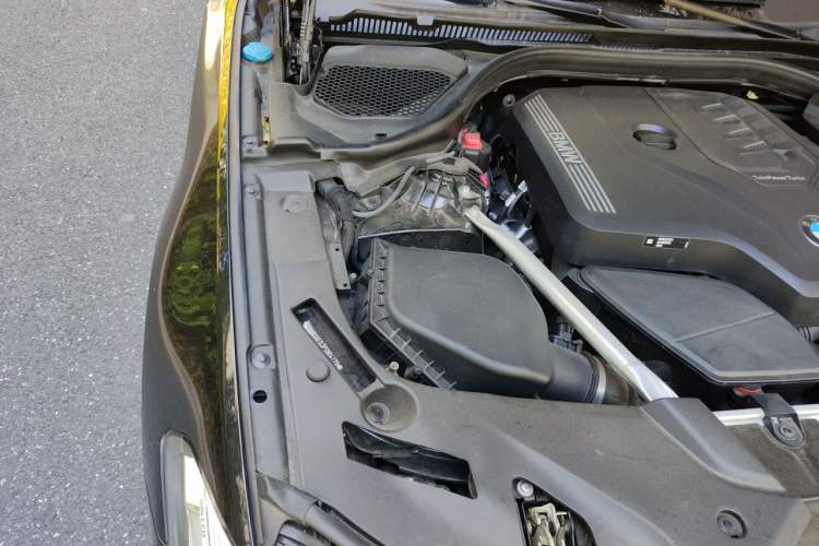 Used BMW 5 Series 2023 530Li Leading Model M Sport Package Engine Bay Right