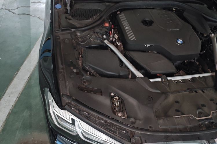 Used BMW 5 Series 2023 530Li Luxury Edition M Sport Package Engine Bay Right