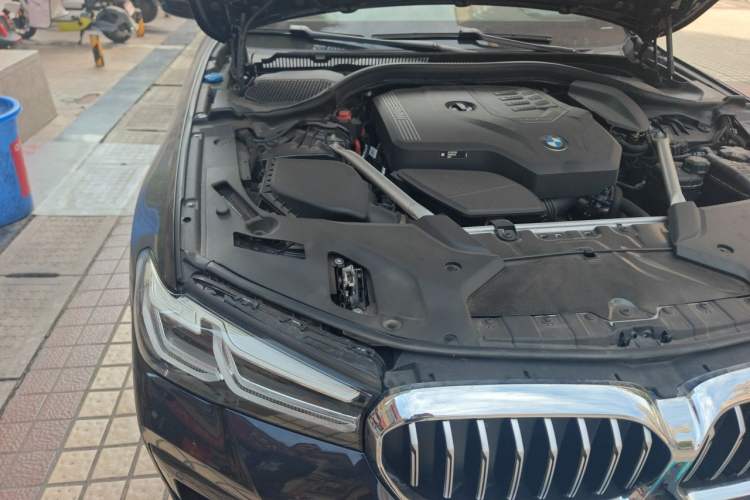 Used BMW 5 Series 2023 530Li Leading Model M Sport Package Engine Bay Right