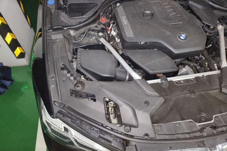 Used BMW 5 Series 2023 Restyled 530Li Leading Edition M Sport Package Engine Bay Right
