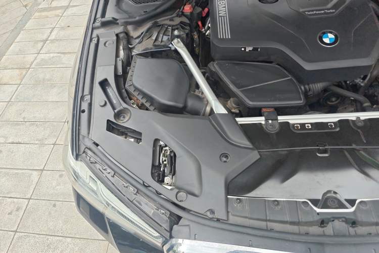 Used BMW 5 Series 2023 530Li Leading Model M Sport Package Engine Bay Right