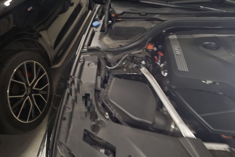Used BMW 5 Series 2023 530Li Leading Edition Luxury Package Engine Bay Right