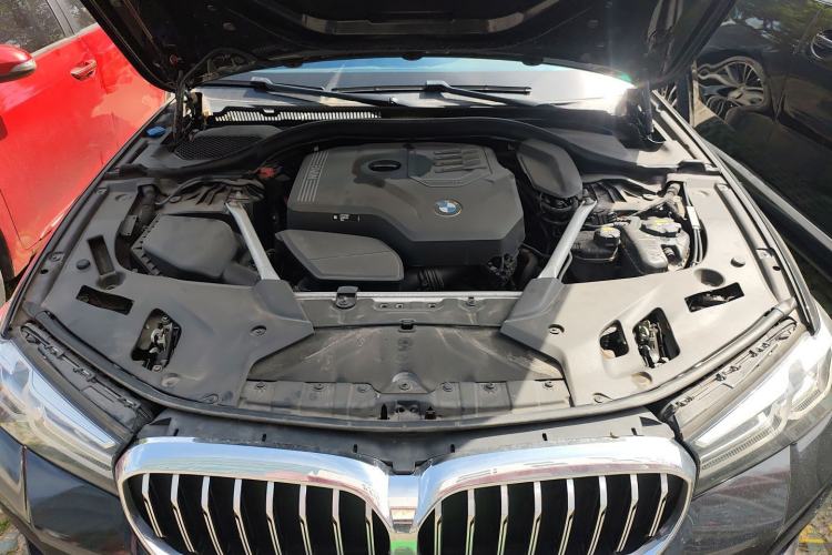 Used BMW 5 Series 2023 530Li Leading Model M Sport Package Engine Bay