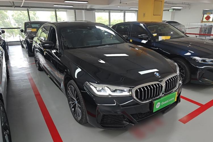 Used BMW 5 Series 2023 Restyled 530Li Leading Edition M Sport Package Exterior 1