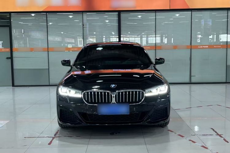 Used BMW 5 Series 2023 530Li Luxury Edition M Sport Package Exterior 1
