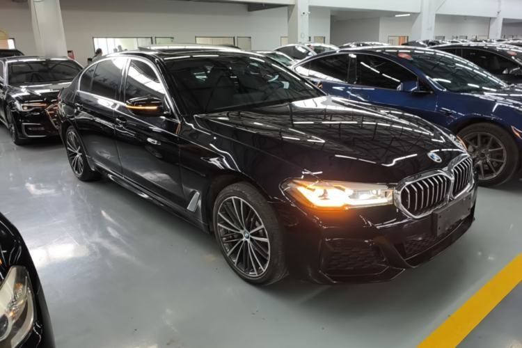 Used BMW 5 Series 2023 530Li Leading Model M Sport Package Exterior 1