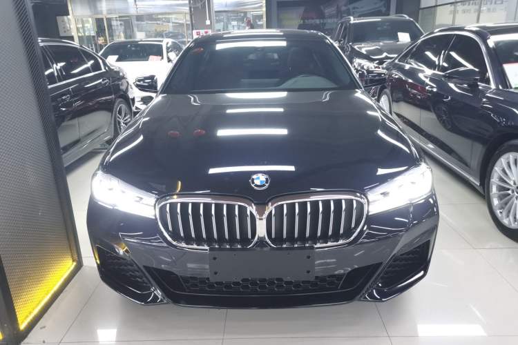Used BMW 5 Series 2023 Restyled 530Li Leading Edition M Sport Package Exterior 1