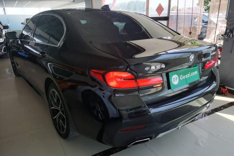 Used BMW 5 Series 2023 530Li Luxury Edition M Sport Package Exterior 2