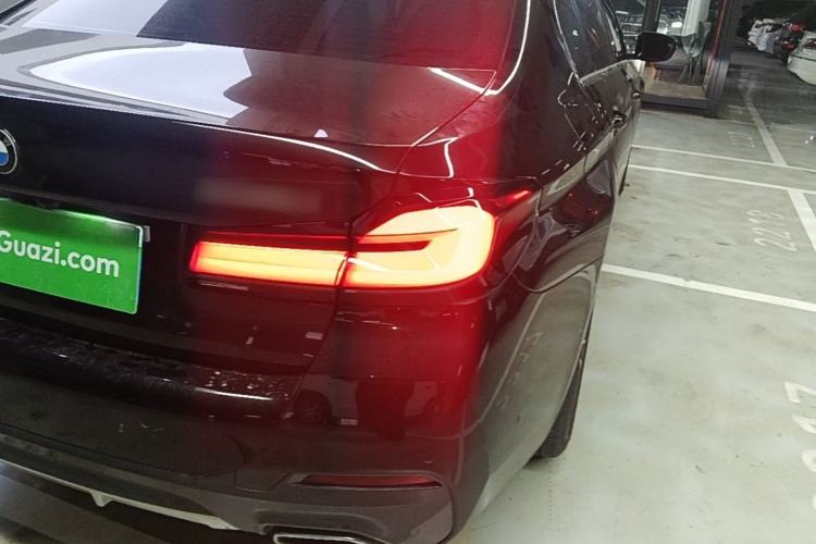 Used BMW 5 Series 2023 530Li Leading Model M Sport Package Exterior 3