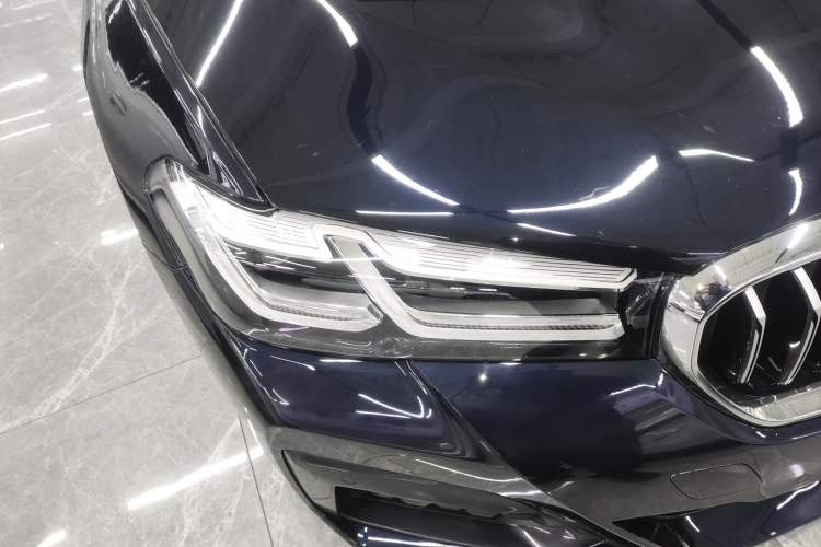 Used BMW 5 Series 2023 530Li xDrive M Sport Package Exterior 3