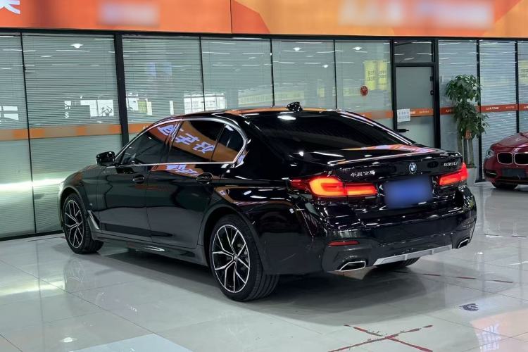 Used BMW 5 Series 2023 530Li Luxury Edition M Sport Package Exterior 3