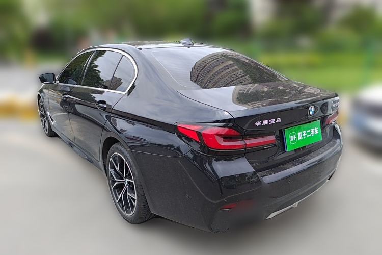 Used BMW 5 Series 2023 530Li Luxury Edition M Sport Package Exterior 3