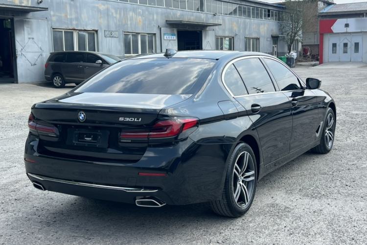 Used BMW 5 Series 2023 530Li Leading Edition Luxury Package Exterior 3