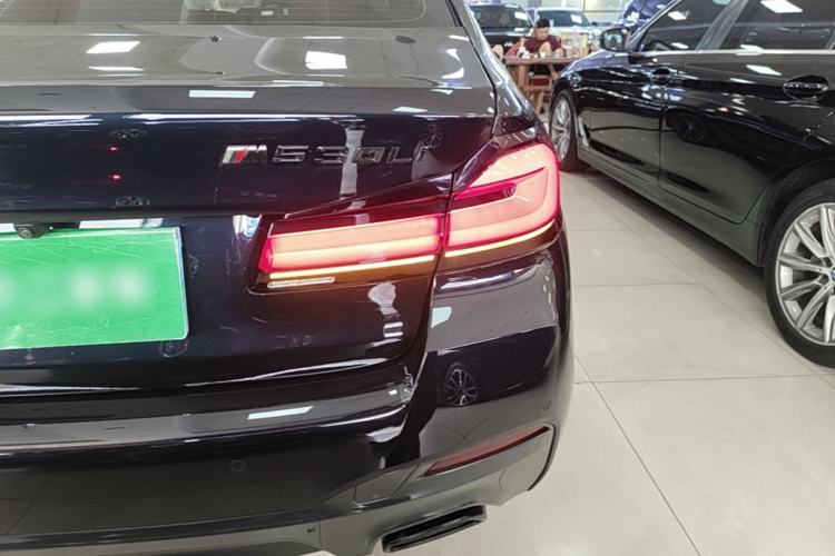 Used BMW 5 Series 2023 530Li Leading Model M Sport Package Exterior 3