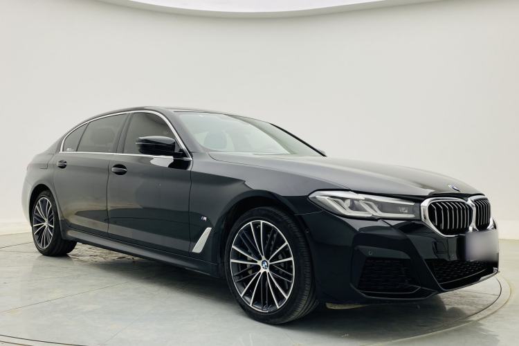 Used BMW 5 Series 2023 Restyled 530Li Leading Edition M Sport Package Exterior 3