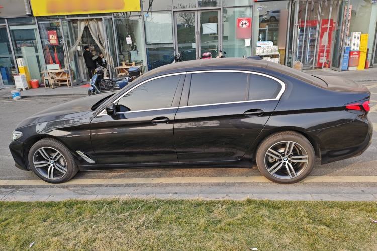 Used BMW 5 Series 2023 530Li Leading Edition Luxury Package Exterior 3