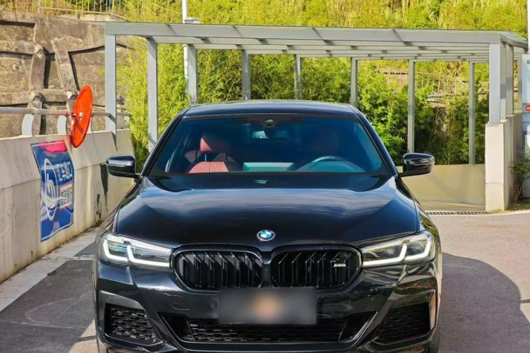 Used BMW 5 Series 2023 530Li Leading Model M Sport Package Exterior 4