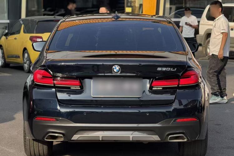 Used BMW 5 Series 2023 Restyled 530Li Leading Edition M Sport Package Exterior 4