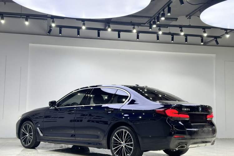 Used BMW 5 Series 2023 530Li Leading Model M Sport Package Exterior 4