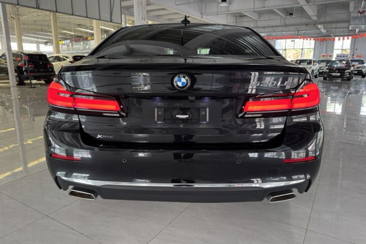 Used BMW 5 Series 2023 530Li xDrive Luxury Package Exterior 5