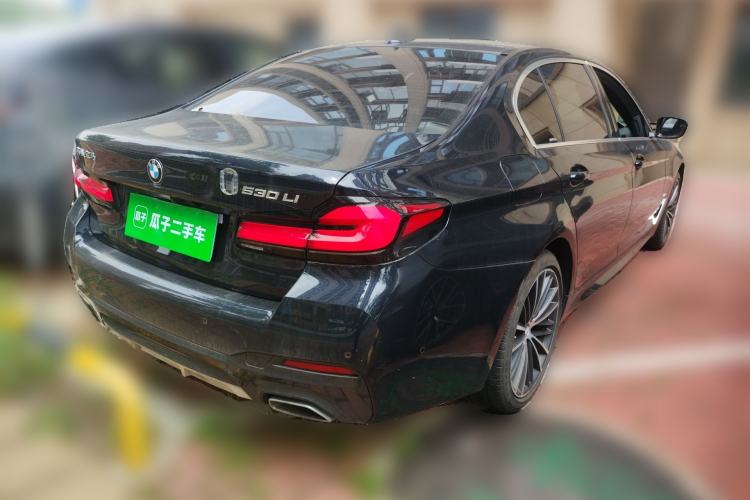 Used BMW 5 Series 2023 530Li Leading Model M Sport Package Exterior 5
