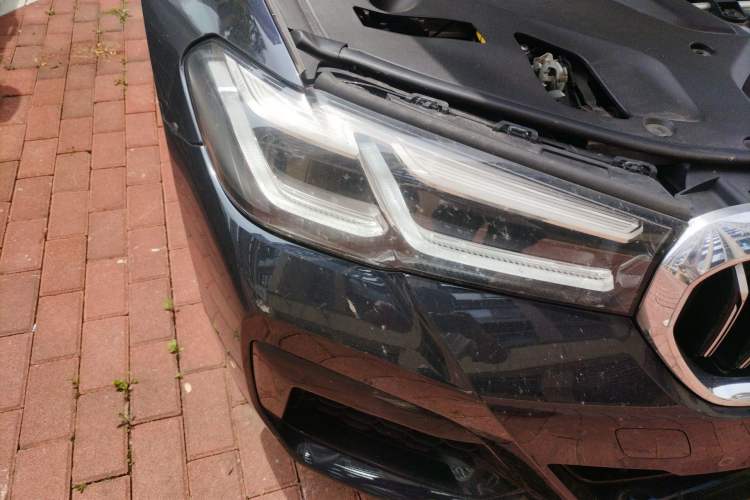 Used BMW 5 Series 2023 530Li Leading Model M Sport Package Exterior 6