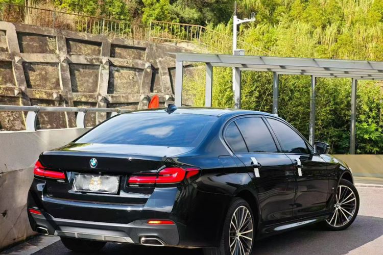 Used BMW 5 Series 2023 530Li Leading Model M Sport Package Exterior 8