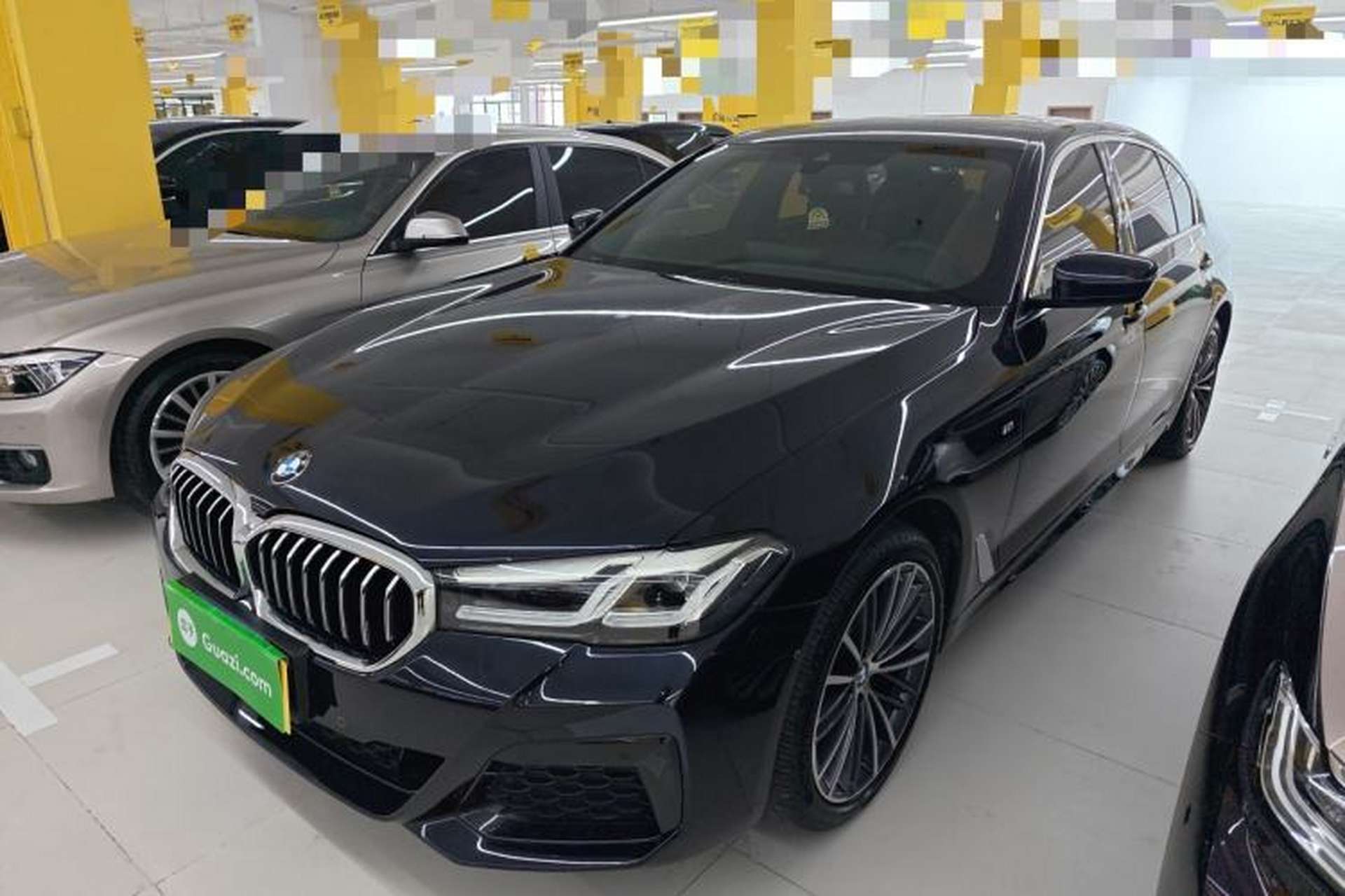 Used BMW 5 Series 2023 530Li Leading Model M Sport Package Front Left 45 Deg