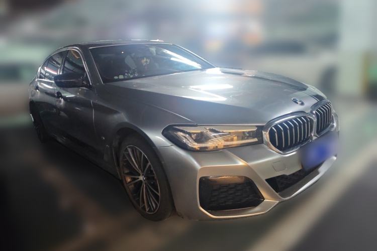 Used BMW 5 Series 2023 530Li Leading Model M Sport Package Front Right 45 Deg
